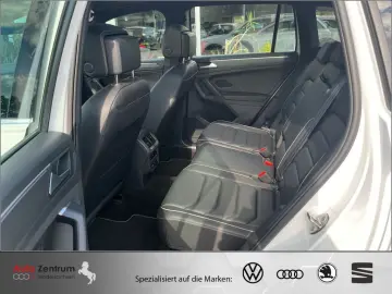 Tiguan 2.0 TDI 4M R-Line HarmanKard AHK VOLL !!