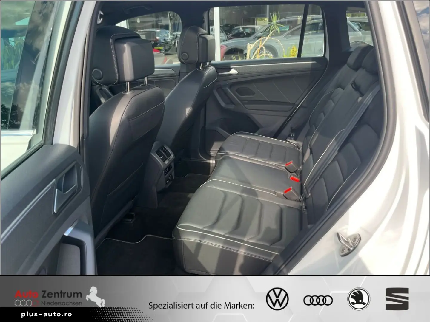 Tiguan 2.0 TDI 4M R-Line HarmanKard AHK VOLL !!