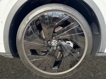 ID.4 220 KW 4M GTX Navi AHK Top Sport Plus LM21