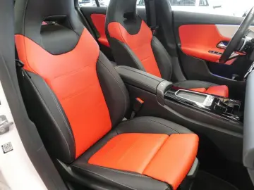 CLA 220 4M Coupé AMG PANO LEDER 360  MEM HUD KEY