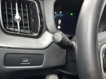 XC 60 Ultimate Dark AWD Bluetooth Navi LED Klima