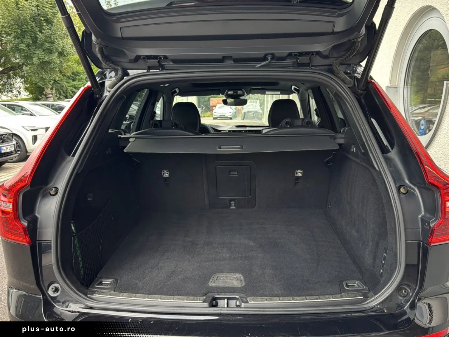 XC 60 Ultimate Dark AWD Bluetooth Navi LED Klima