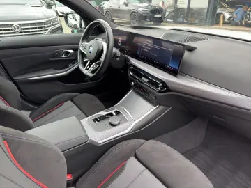 320d xDrive Limousine  M Sport  DrivAss ACC  Par