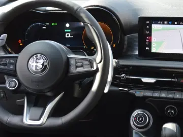 Tonale VELOCE AWD 280PS PLUG-IN 360  VOLL