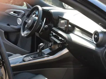 Tonale VELOCE AWD 280PS PLUG-IN 360  VOLL