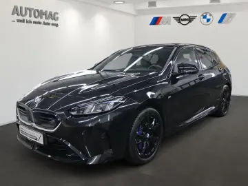 M135 xDrive DrivAssProf Harman ParkAssPkus HeadU