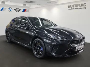 M135 xDrive DrivAssProf Harman ParkAssPkus HeadU