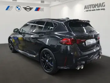 M135 xDrive DrivAssProf Harman ParkAssPkus HeadU