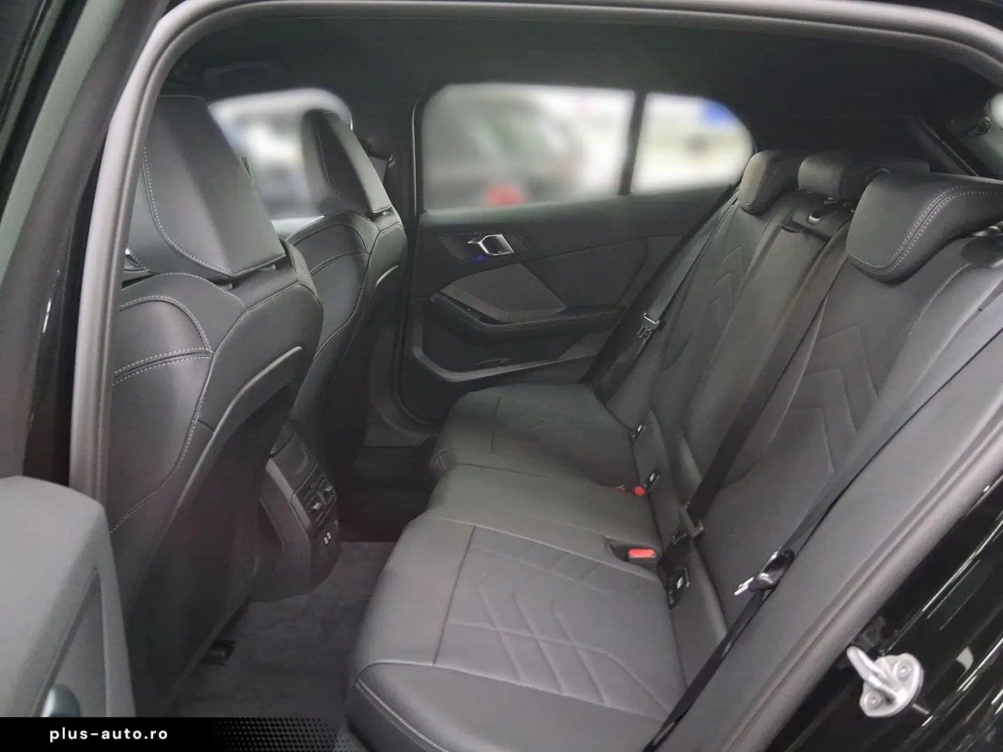 M135 xDrive DrivAssProf Harman ParkAssPkus HeadU