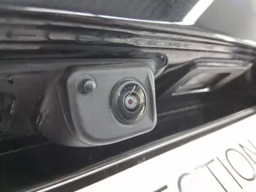 M135 xDrive DrivAssProf Harman ParkAssPkus HeadU