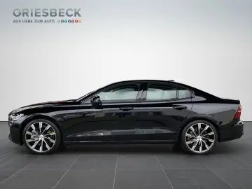 S60 AWD Ultimate Dark AHK STHZ 360Kamera 20''