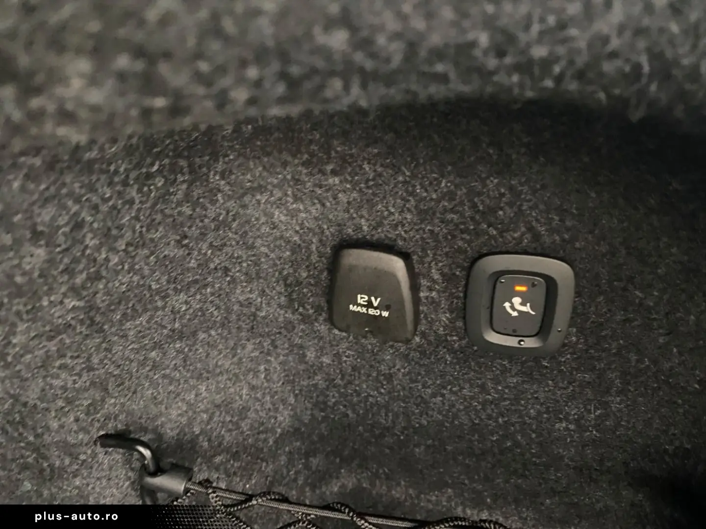 S60 AWD Ultimate Dark AHK STHZ 360Kamera 20''