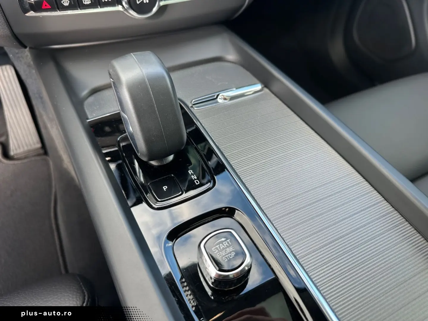 XC60 Ultimate Dark AWD Leder HuD Pano B&W 360