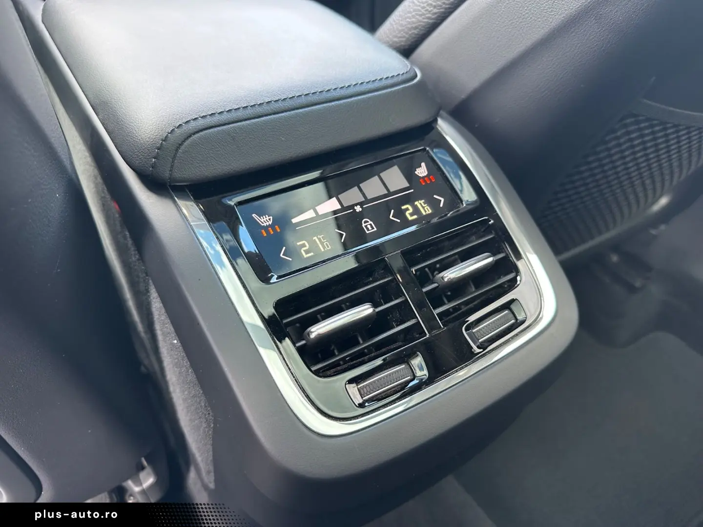 XC60 Ultimate Dark AWD Leder HuD Pano B&W 360