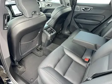 XC60 Ultimate Dark AWD Leder HuD Pano B&W 360