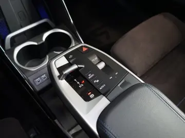 X1 xDRIVE23i PANO 360 HUD