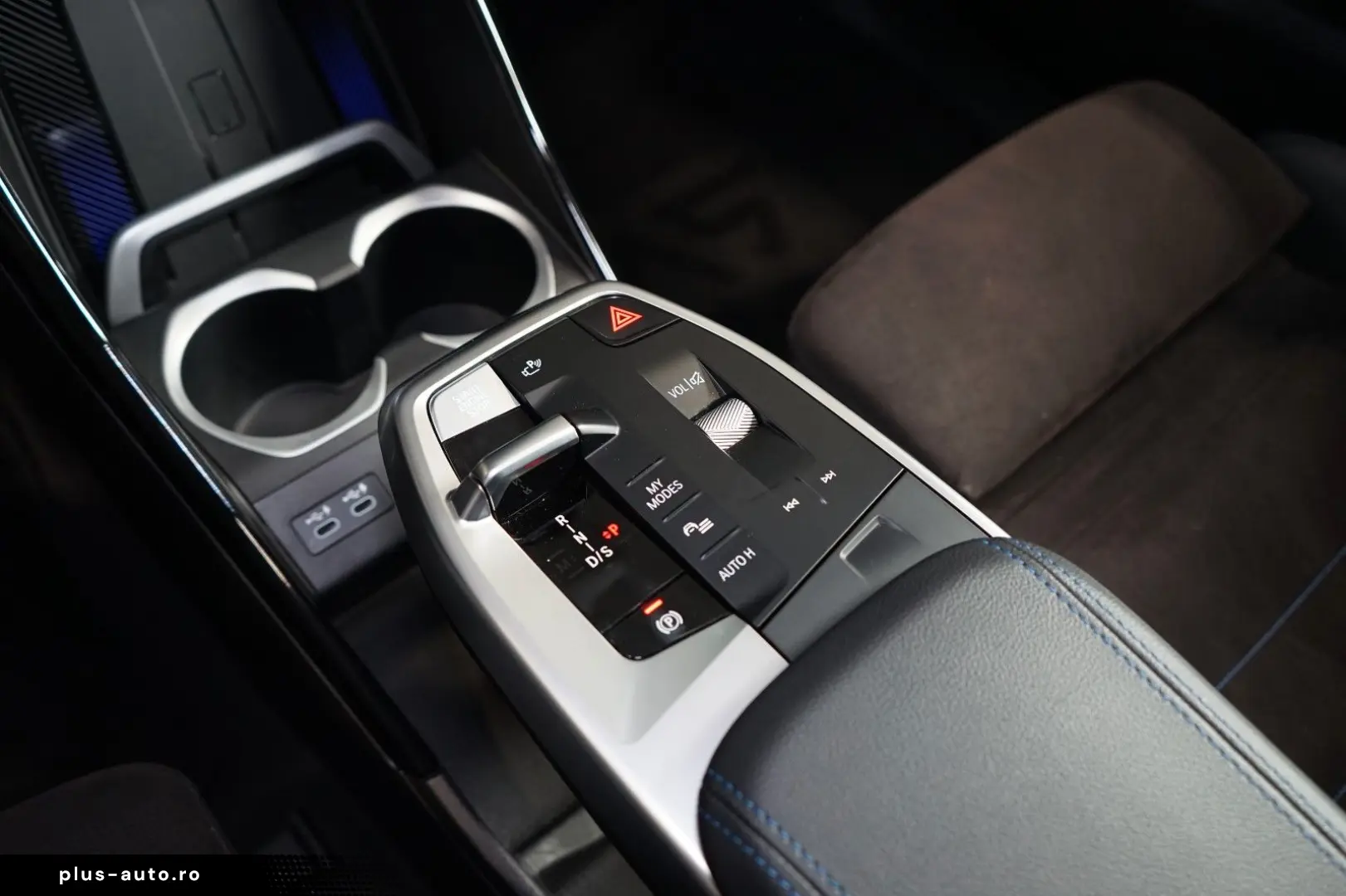 X1 xDRIVE23i PANO 360 HUD