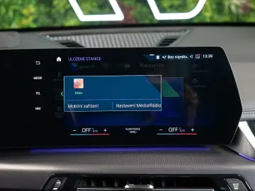X1 xDRIVE23i PANO 360 HUD