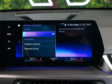 X1 xDRIVE23i PANO 360 HUD