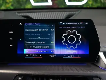 X1 xDRIVE23i PANO 360 HUD