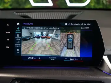 X1 xDRIVE23i PANO 360 HUD