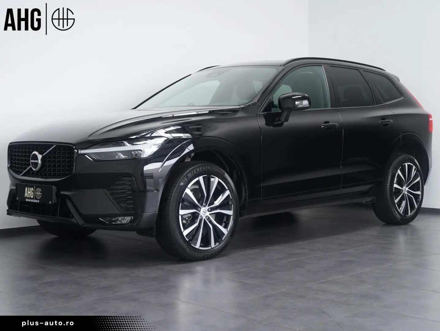 XC60 B5 B AWD Ultimate Dark B&W FOUR-C