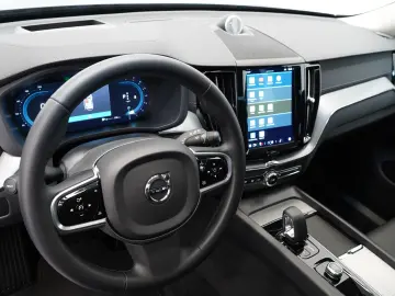 XC60 B5 B AWD Ultimate Dark B&W FOUR-C