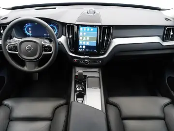 XC60 B5 B AWD Ultimate Dark B&W FOUR-C