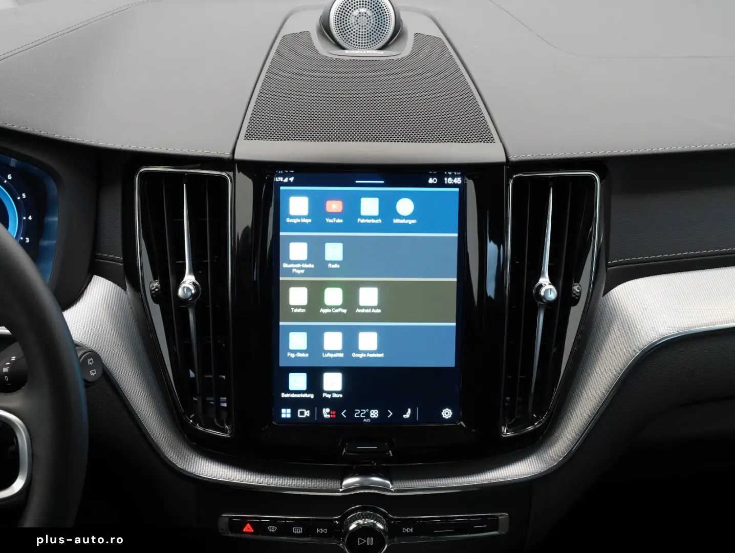 XC60 B5 B AWD Ultimate Dark B&W FOUR-C