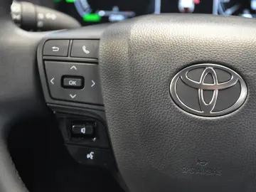 Toyota C-HR 1.8hybrid 140CP Team D LED NaviMare ACC