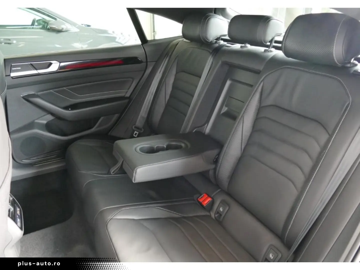 Arteon 2.0TDI 4M DSG R-Line LED Nav ACC DCC 360