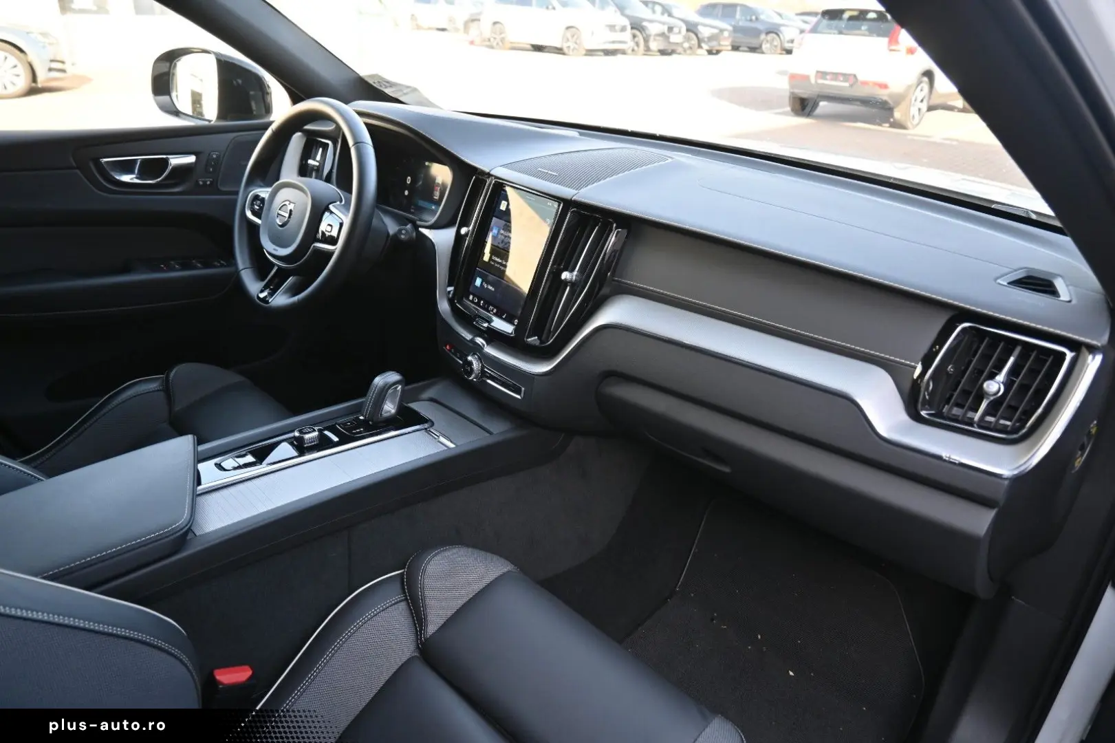 XC60 B5D AWD R-Design LUFT 360 H&K STHZ HUD QI