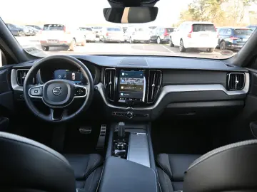 XC60 B5D AWD R-Design LUFT 360 H&K STHZ HUD QI