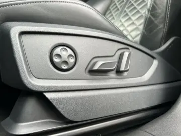 Q5 S line 40 TDI quattro S tronic Business  Matr