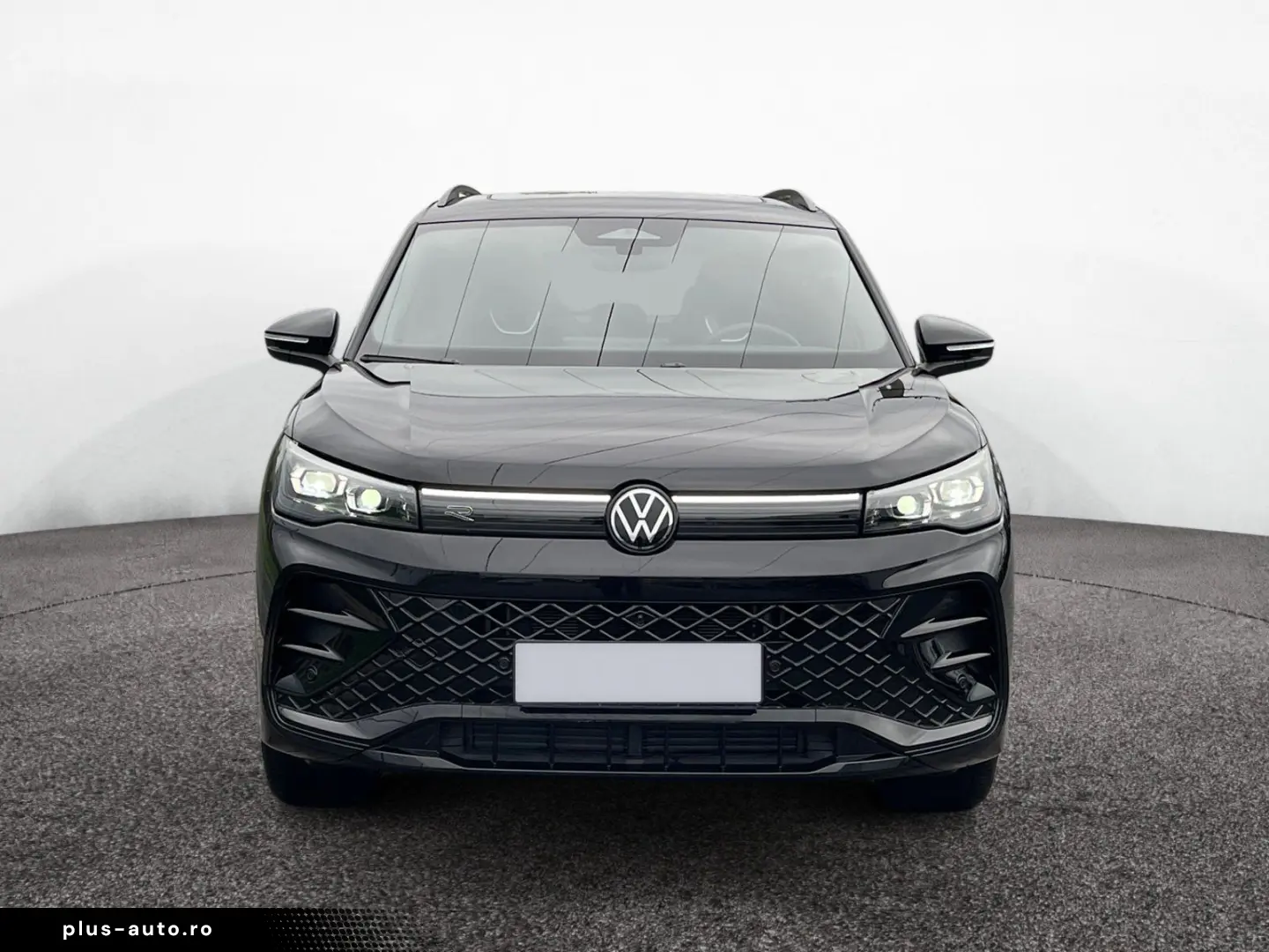 Tiguan R-Line 4Motion TDI DSG 20  AHK PANO BLACK