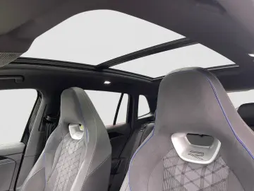 Tiguan R-Line 4Motion TDI DSG 20  AHK PANO BLACK