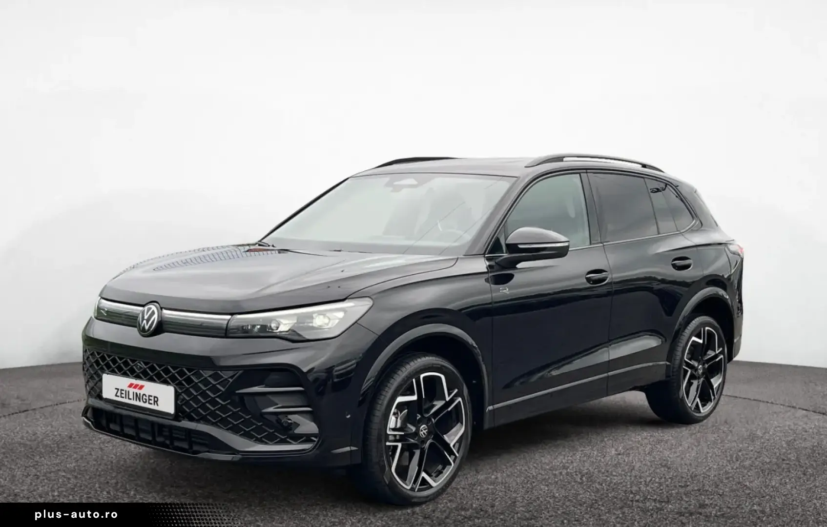 Tiguan R-Line 4Motion TDI DSG 20  AHK PANO BLACK