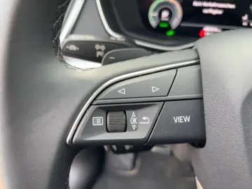 Q5 50 TFSI e Q. S line Kamera LED Navi DAB GRA