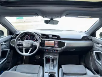 Q3 Sportback 45 TFSI qu. S line  PANO ACC 360 Me