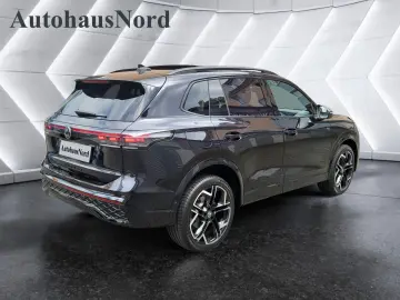 Tiguan 2.0 TDI R-Line 4x4 PAN BLACK NP 72.800¤ S