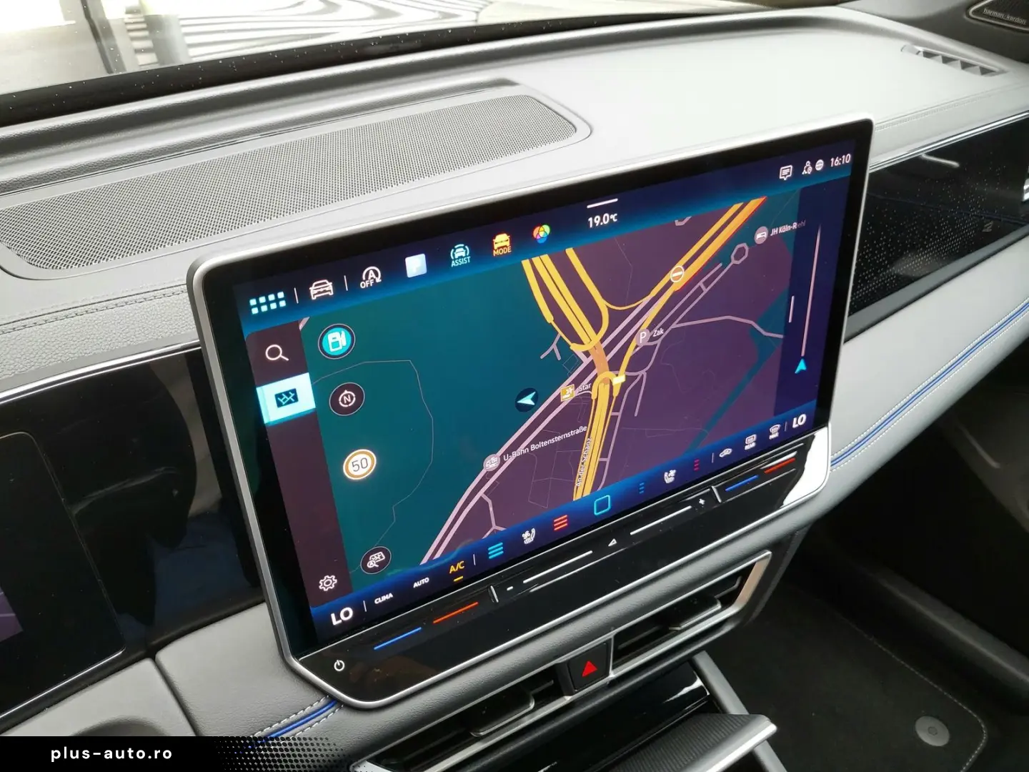 Tiguan 2.0 TDI R-Line 4x4 PAN BLACK NP 72.800¤ S