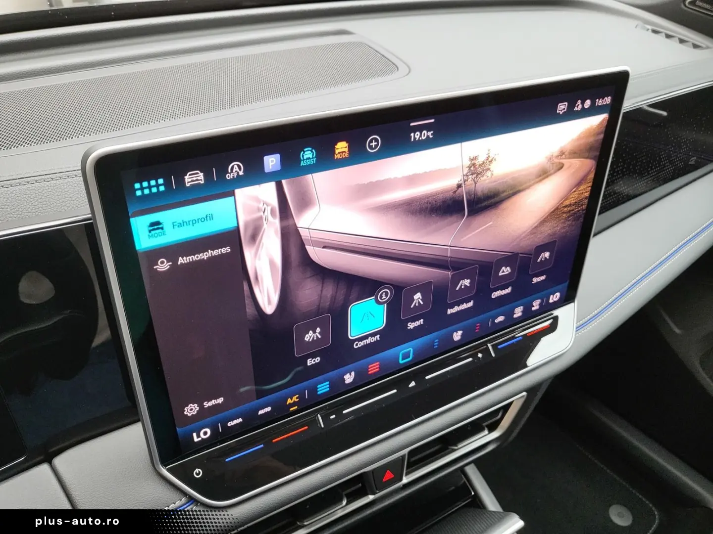 Tiguan 2.0 TDI R-Line 4x4 PAN BLACK NP 72.800¤ S