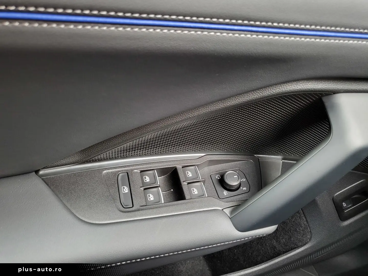 Tiguan 2.0 TDI R-Line 4x4 PAN BLACK NP 72.800¤ S