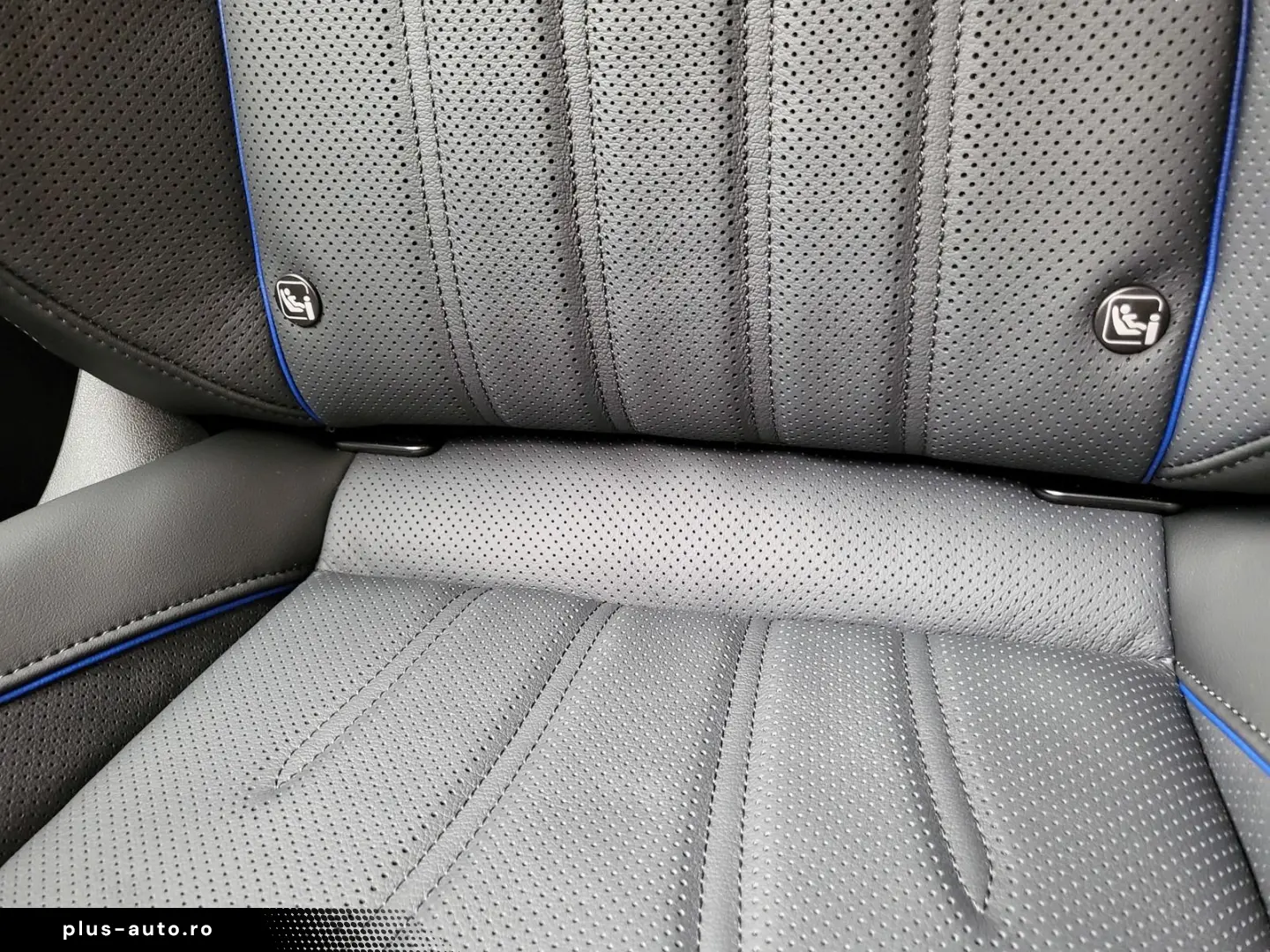 Tiguan 2.0 TDI R-Line 4x4 PAN BLACK NP 72.800¤ S