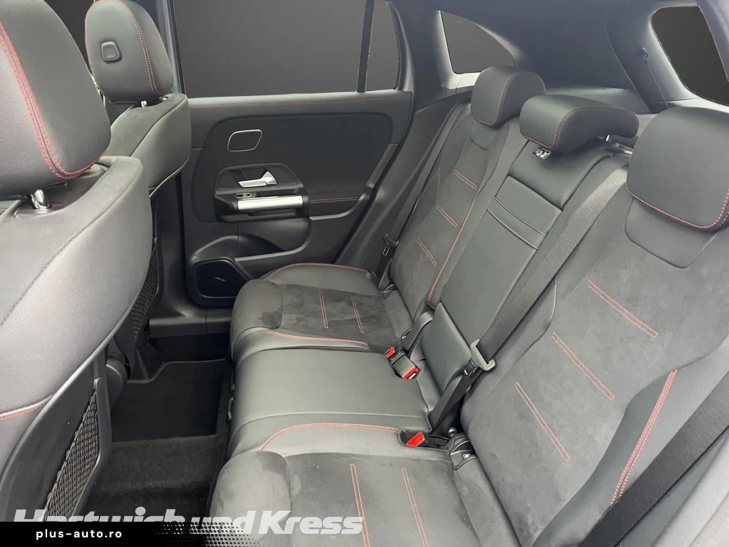 GLA 220 4Matic AMG Line AHK Pano Standhz Burmest