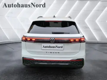 Tiguan 2.0 TDI R-Line 4x4 PAN BLACK NP 72.800¤ S