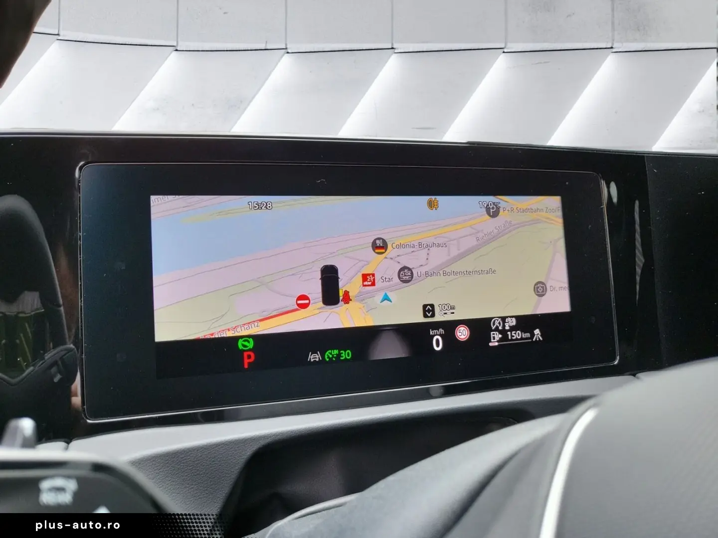 Tiguan 2.0 TDI R-Line 4x4 PAN BLACK NP 72.800¤ S