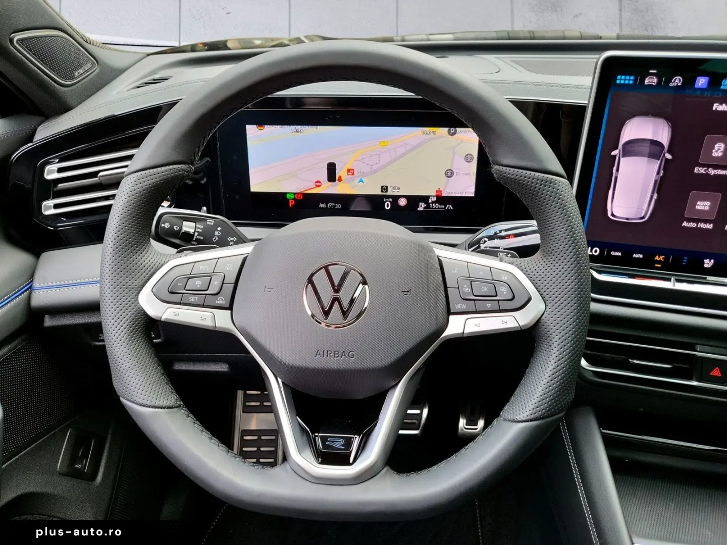 Tiguan 2.0 TDI R-Line 4x4 PAN BLACK NP 72.800¤ S