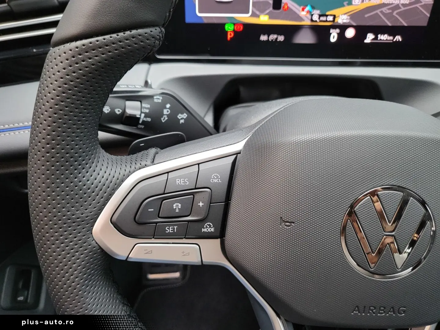 Tiguan 2.0 TDI R-Line 4x4 PAN BLACK NP 72.800¤ S