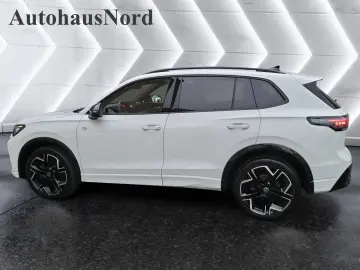 Tiguan 2.0 TDI R-Line 4x4 PAN BLACK NP 72.800¤ S